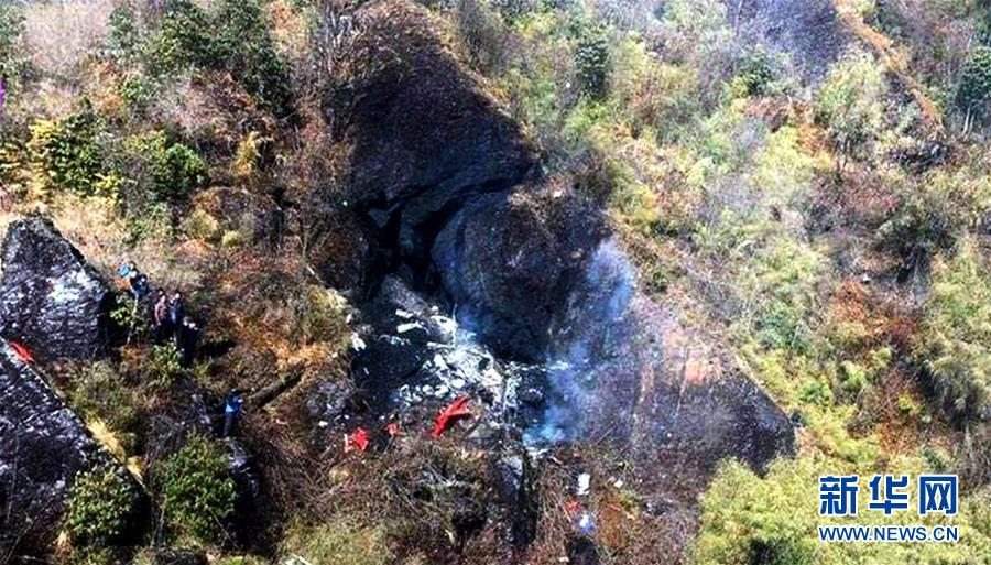 （國際）（1）尼泊爾一直升機(jī)墜毀　民航部長(zhǎng)等7人遇難