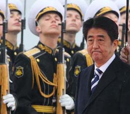 安倍為何四處添堵自找麻煩